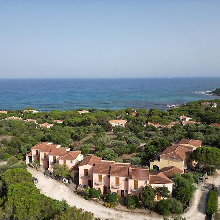 Residence "Il Sestante" Cala Liberotto Exterior photo